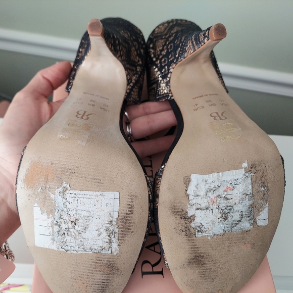 Anthropologie Raphaella Booz Black and Gold Lace Heels 9M - Picture 7 of 9